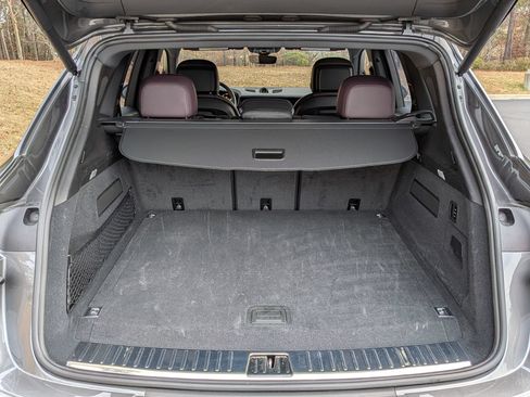 Certified 2025 Porsche Cayenne S AWD/4WD image 40