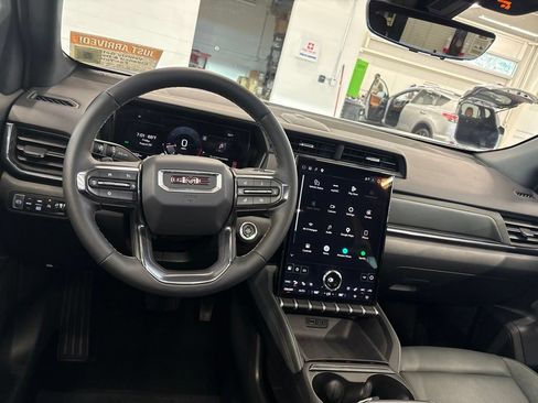 Used 2026 GMC Terrain AT4 w/ Convenience Package III AWD/4WD image 6