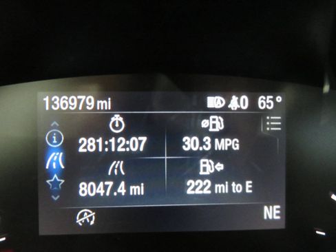 Used 2020 Ford Escape SE FWD image 18