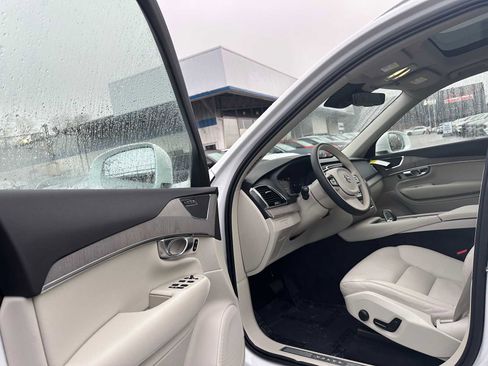 Used 2025 Volvo XC90 T8 Plus w/ Protection Package Premier image 21