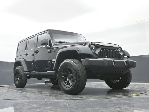 Used 2015 Jeep Wrangler Unlimited Sport w/ Quick Order Package 24S AWD/4WD image 38