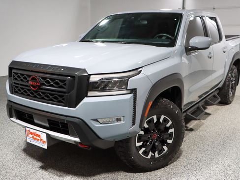Used 2023 Nissan Frontier PRO-4X w/ Technology Package AWD/4WD image 32