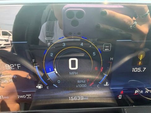 Used 2025 Chevrolet Equinox LT w/ Safety and Technology Package AWD/4WD image 11