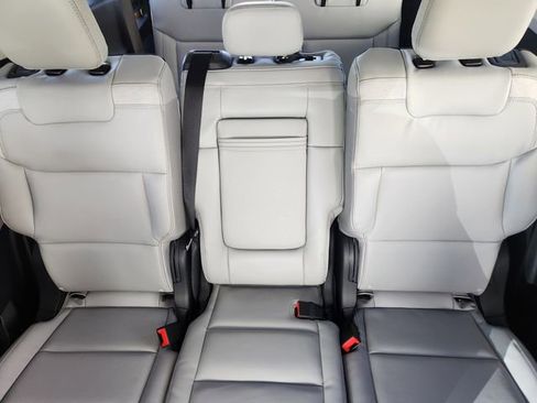 New 2026 Ford Explorer Active w/ Active Comfort Package image 14