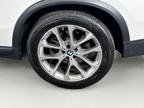 Used 2024 BMW X5 xDrive40i w/ Premium Package AWD/4WD image 9