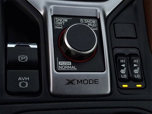 Used 2021 Subaru Forester Touring image 27