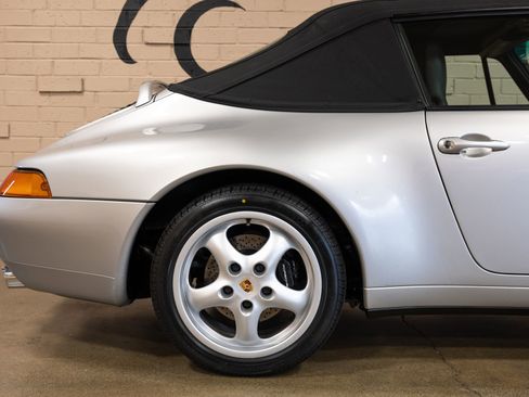 Used 1998 Porsche 911 Carrera image 33