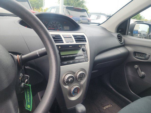 Used 2010 Toyota Yaris Sedan w/ Convenience Pkg FWD image 19