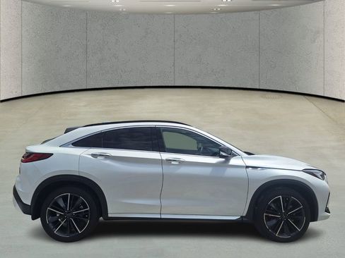 Used 2025 INFINITI QX55 Luxe w/ Cargo Package image 6