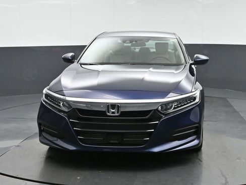 Used 2018 Honda Accord LX image 2