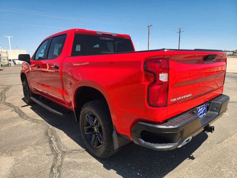 Used 2024 Chevrolet Silverado 1500 LT Trail Boss AWD/4WD image 7