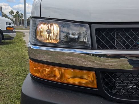 New 2025 Chevrolet Express 3500 w/ Power Convenience Package image 11