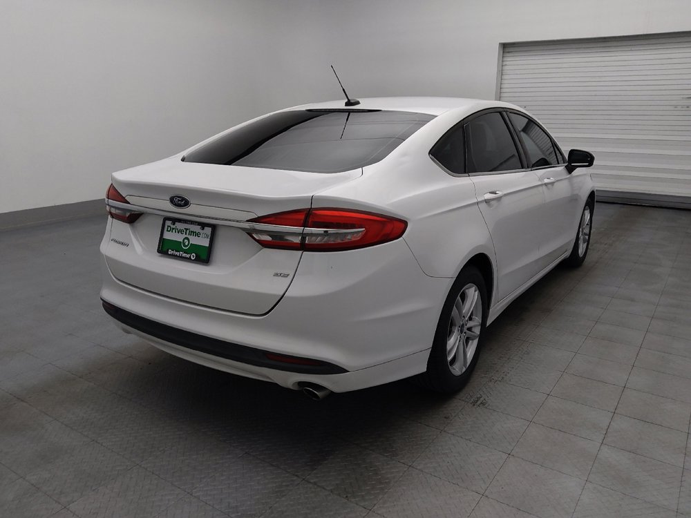 Used 2018 Ford Fusion SE FWD image 9