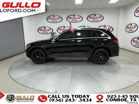 Used 2019 Mercedes-Benz GLC 300 image 3