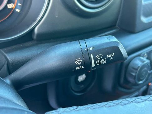 Used 2019 Jeep Wrangler Unlimited Sport S image 24