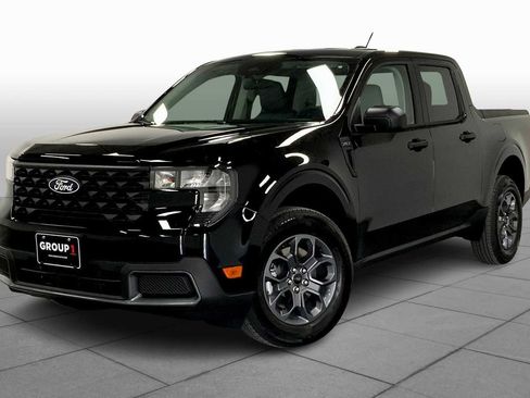 Used 2025 Ford Maverick XLT FWD image 3