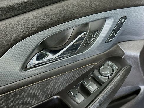 Used 2019 Chevrolet Traverse Premier w/ Redline Edition AWD/4WD image 18