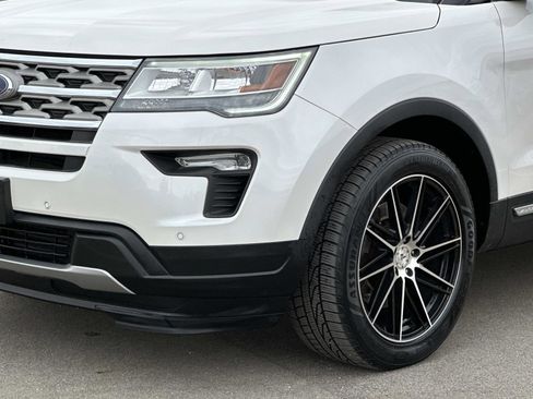 Used 2018 Ford Explorer XLT w/ Equipment Group 202A AWD/4WD image 7