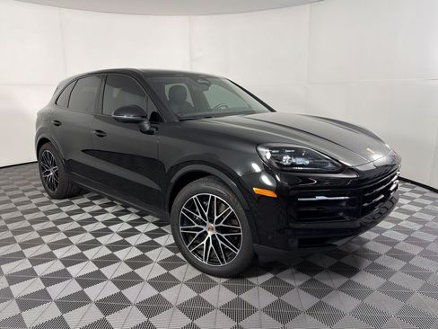 Certified 2026 Porsche Cayenne AWD/4WD image 7