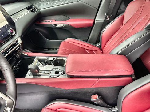 Used 2024 Lexus RX 350 F Sport w/ Convenience Package image 21