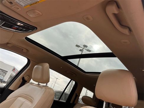 Used 2022 Jeep Grand Cherokee L Limited image 24