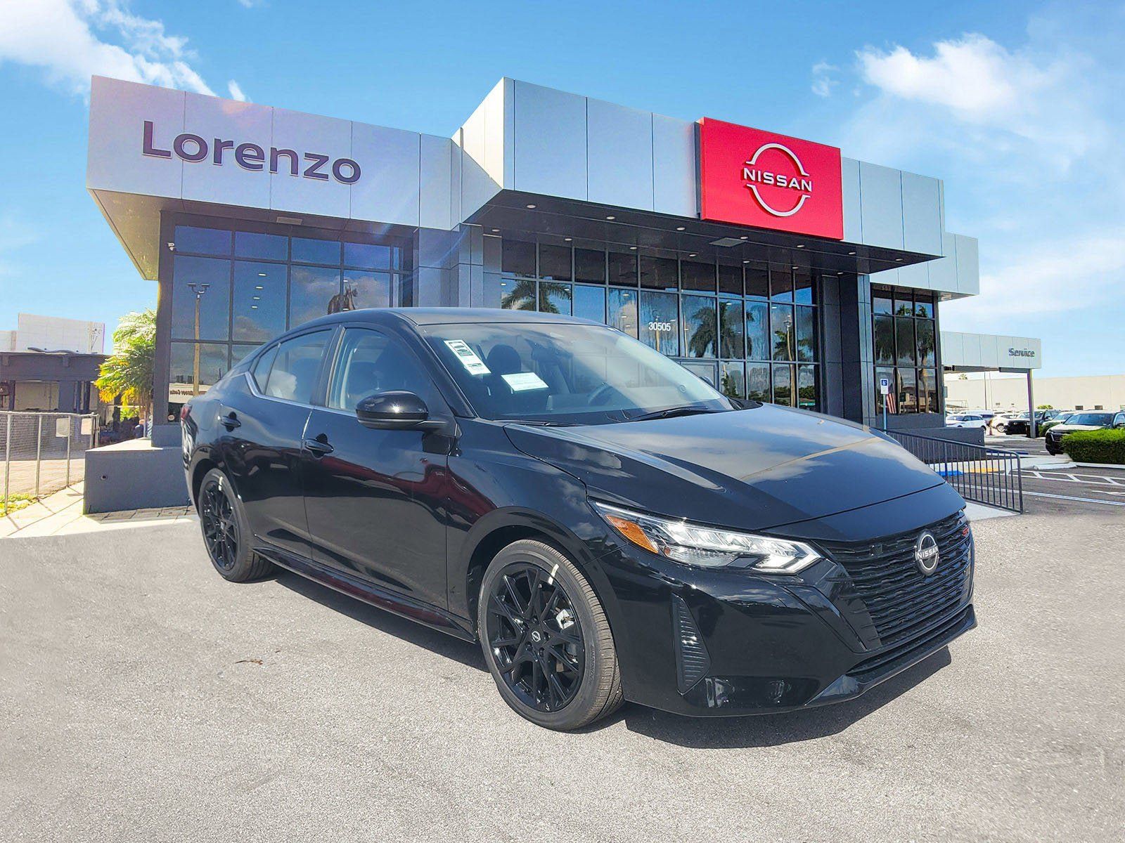 New 2025 Nissan Sentra SR w/ Midnight Edition FWD image 3