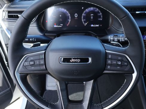 New 2026 Jeep Grand Cherokee L Limited AWD/4WD image 3