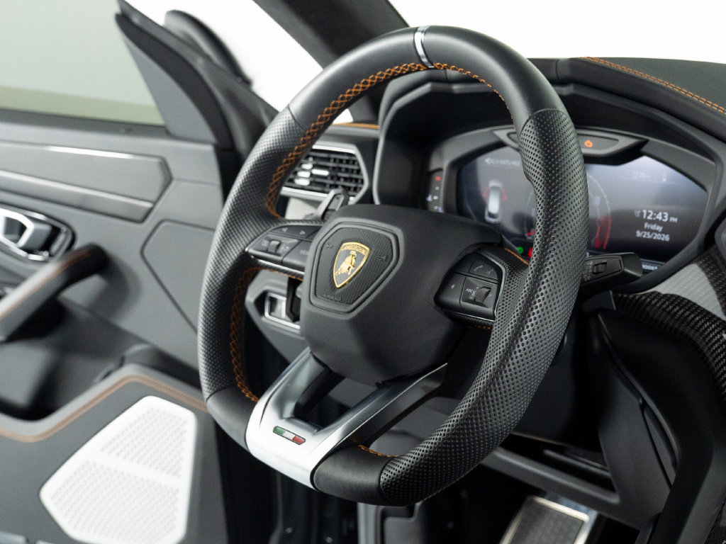 Used 2024 Lamborghini Urus S AWD/4WD image 39