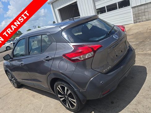 Used 2020 Nissan Kicks SV FWD image 4