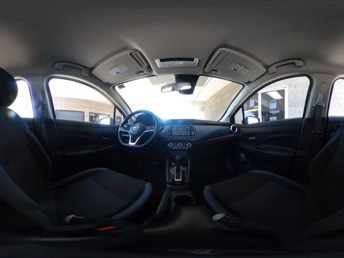 Used 2025 Nissan Versa SV FWD image 40