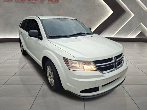 Used 2012 Dodge Journey American Value Package w/ Flexible Seating Group FWD image 2