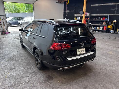 Used 2017 Volkswagen Golf Alltrack SEL AWD/4WD image 5