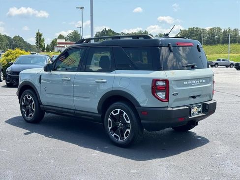 Used 2024 Ford Bronco Sport Outer Banks w/ Tech Package AWD/4WD image 5