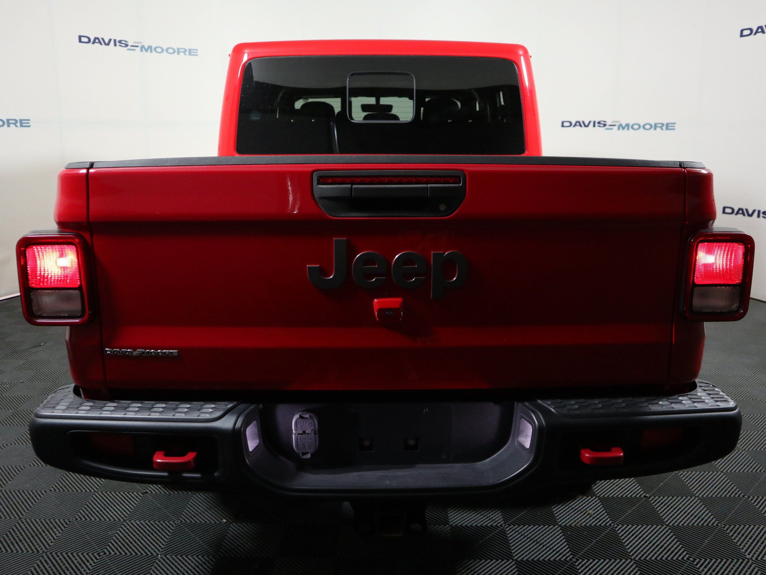 Used 2021 Jeep Gladiator Rubicon AWD/4WD image 7
