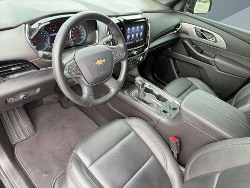 Certified 2023 Chevrolet Traverse LT FWD image 4