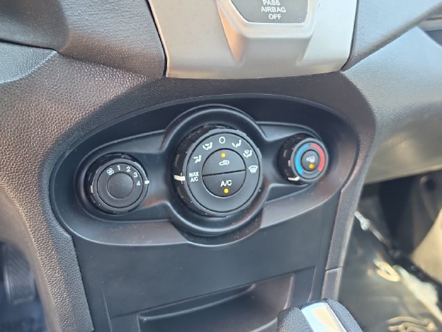 Used 2011 Ford Fiesta SE w/ 201A Rapid Spec Order Code FWD image 23