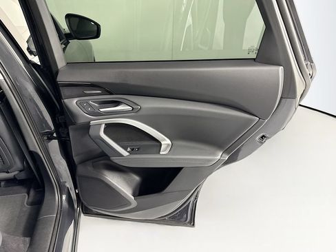Used 2025 Audi Q5 Premium Plus w/ Premium Plus AWD/4WD image 28