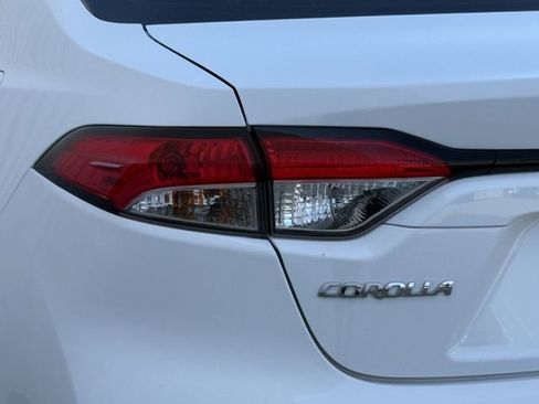 Used 2024 Toyota Corolla LE image 6