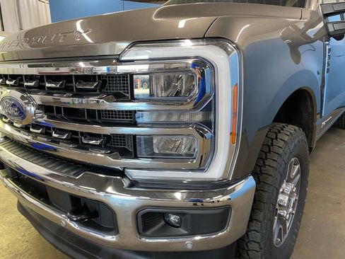 Used 2023 Ford F350 Lariat w/ Lariat Ultimate Package image 6