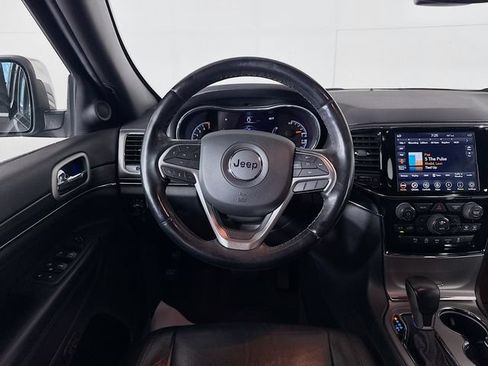 Used 2020 Jeep Grand Cherokee Limited AWD/4WD image 25