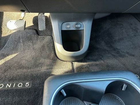 Used 2023 Hyundai Ioniq 5 SEL image 16