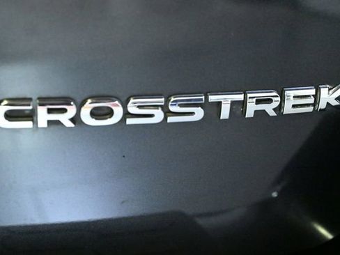 Used 2018 Subaru Crosstrek 2.0i Premium image 12