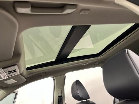 Used 2023 Nissan Rogue SV w/ SV Premium B Package FWD image 34