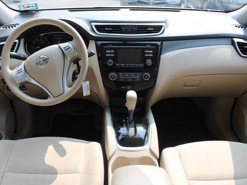 Used 2015 Nissan Rogue S AWD/4WD image 17