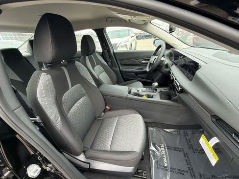 New 2026 Nissan Sentra SV w/ SV Convenience Package FWD image 23