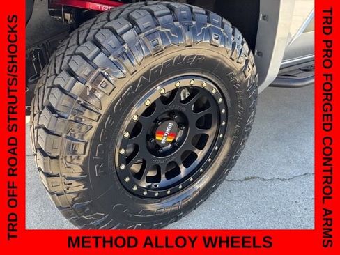 Certified 2025 Toyota 4Runner TRD Off-Road AWD/4WD image 24