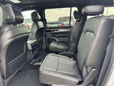 New 2026 Jeep Grand Wagoneer Limited AWD/4WD image 31