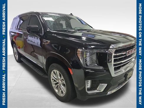 Used 2023 GMC Yukon SLT AWD/4WD image 1