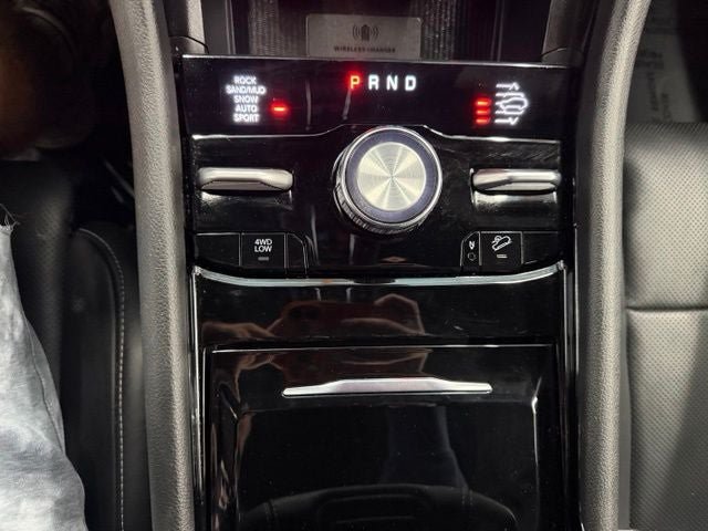 Used 2025 Jeep Grand Cherokee Overland w/ Adv Protech Group III AWD/4WD image 18