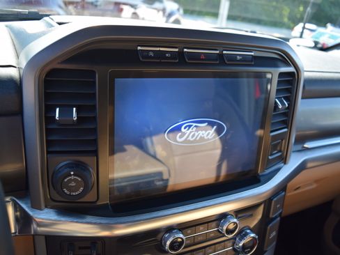 Used 2021 Ford F150 Lariat w/ Equipment Group 502A High AWD/4WD image 15